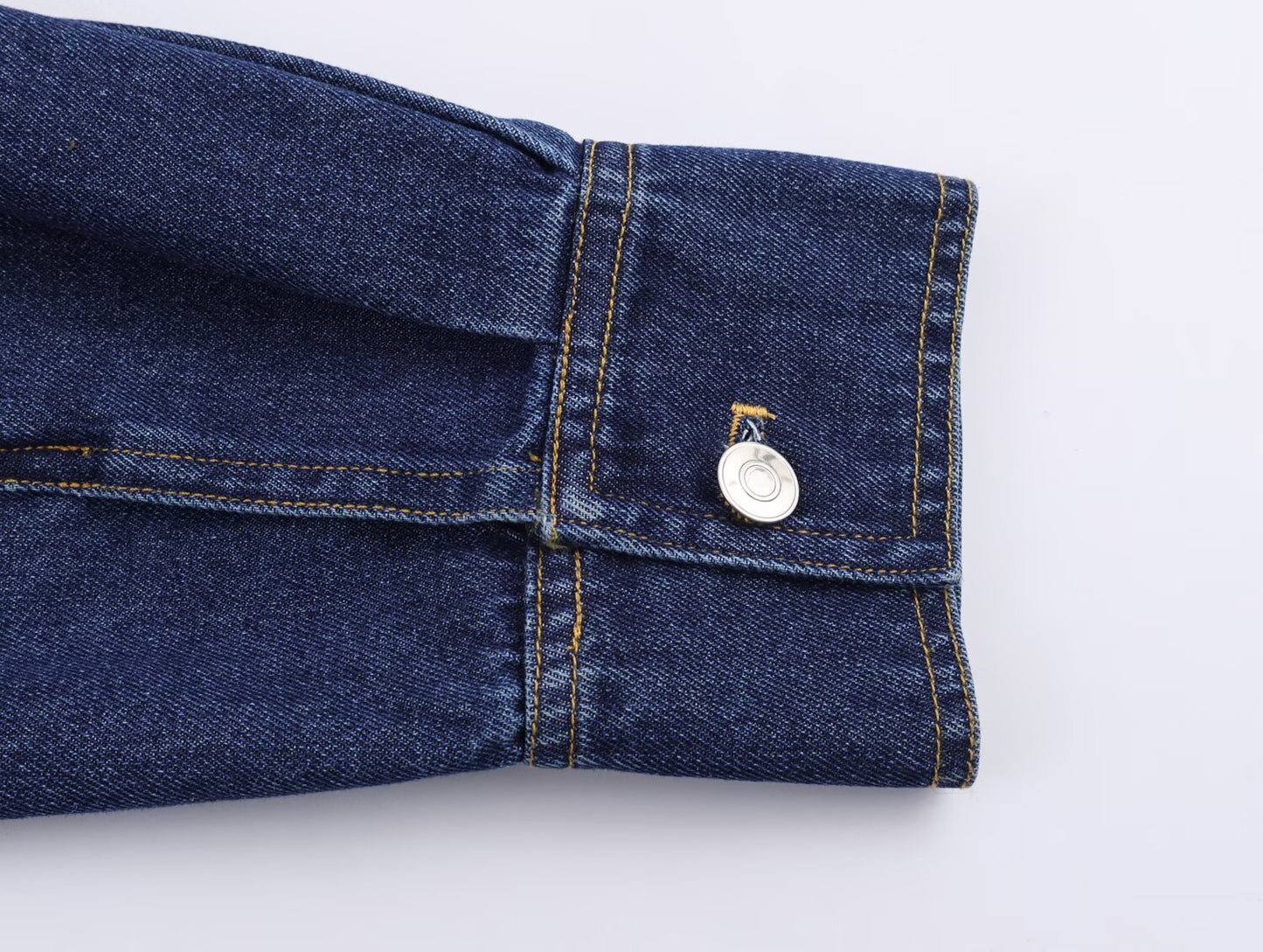 Veste en jean à col roulé style urbain chic