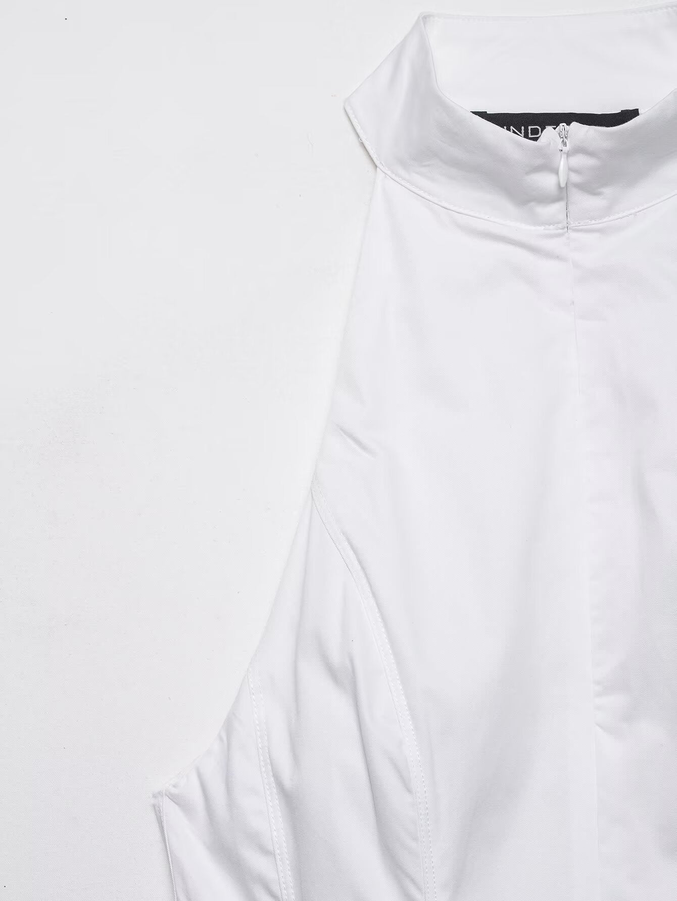 Kyauta Evening Gown