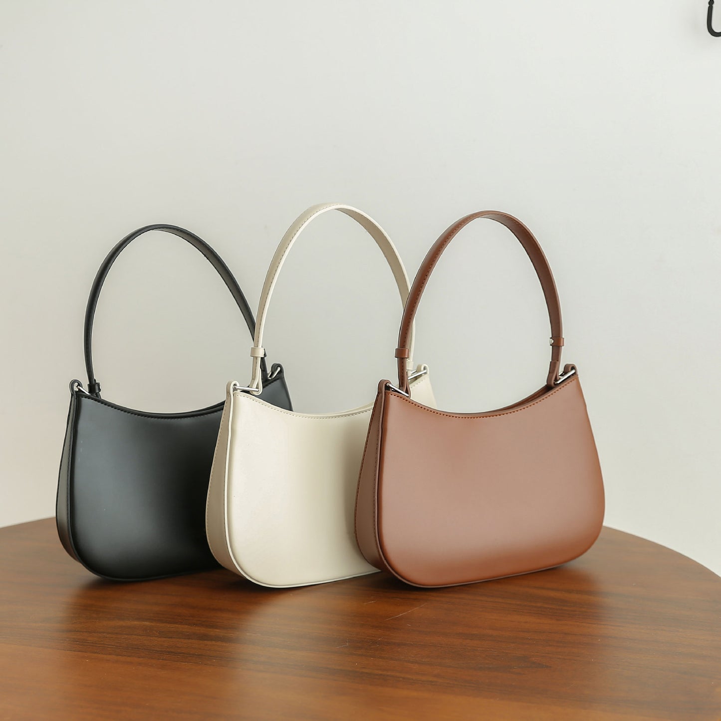 Ayoka Light Luxury Underarm Bag