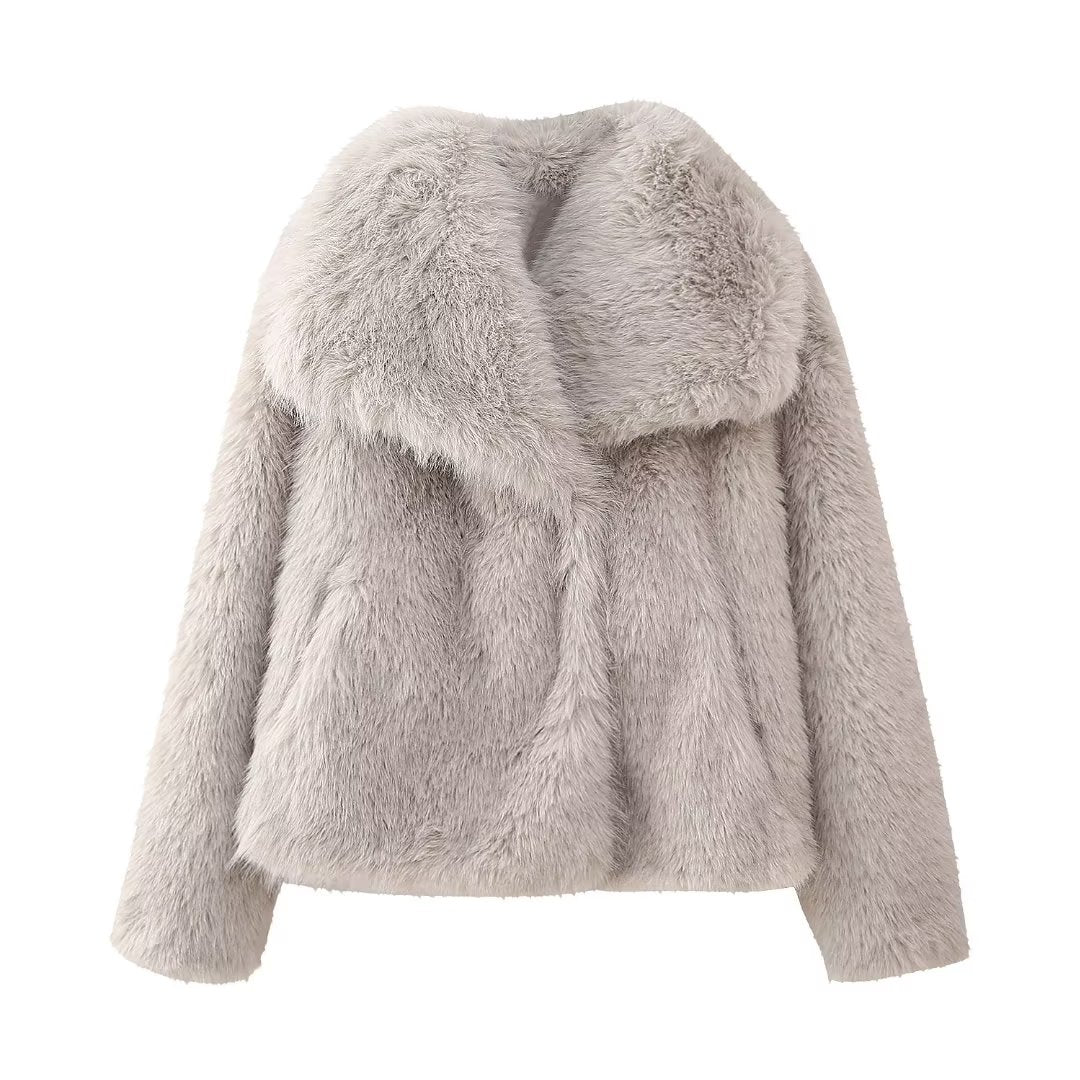 Lerato Plush Faux Fur Short Coat