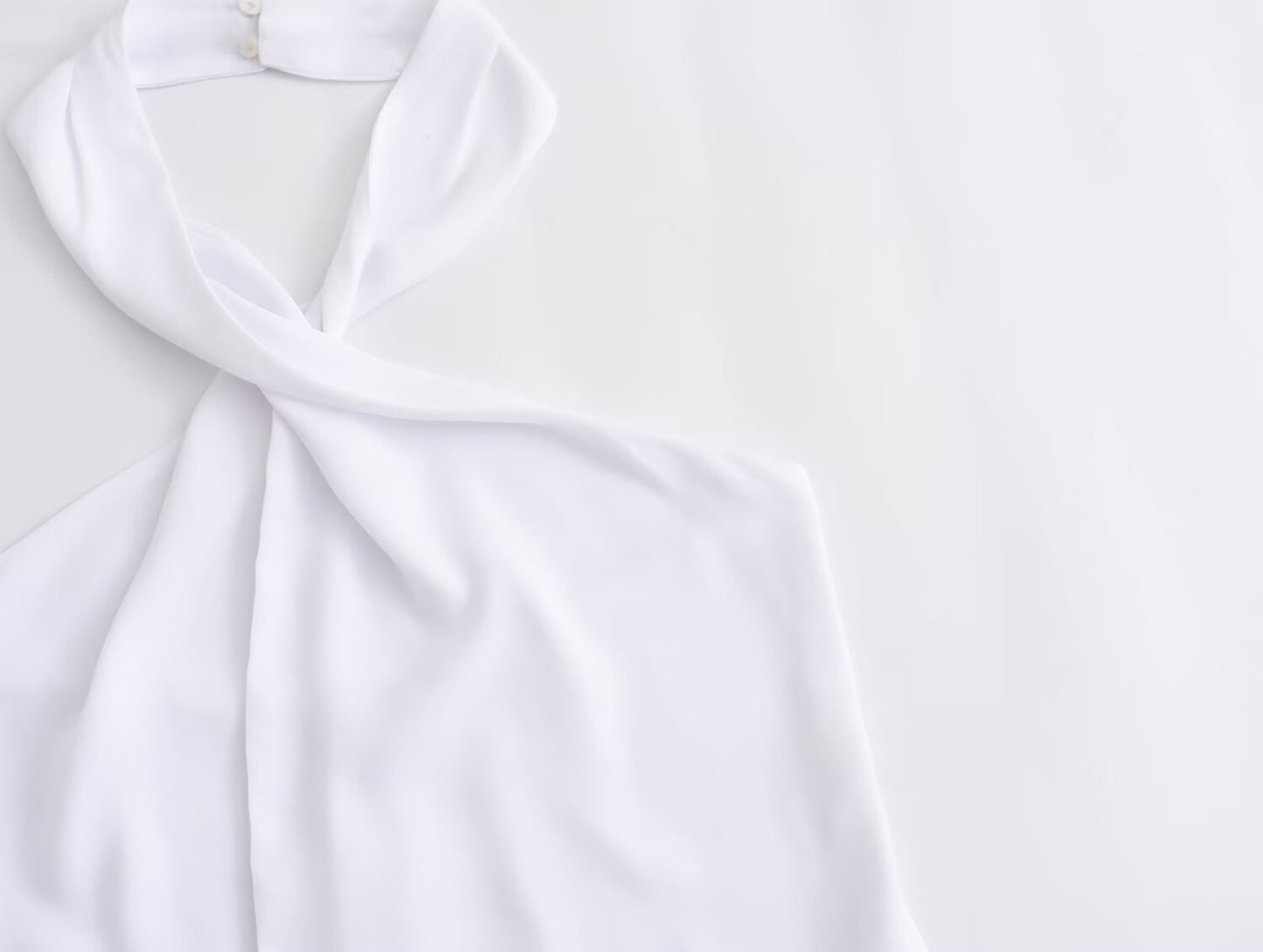 Ama Backless Hanging Collar Top