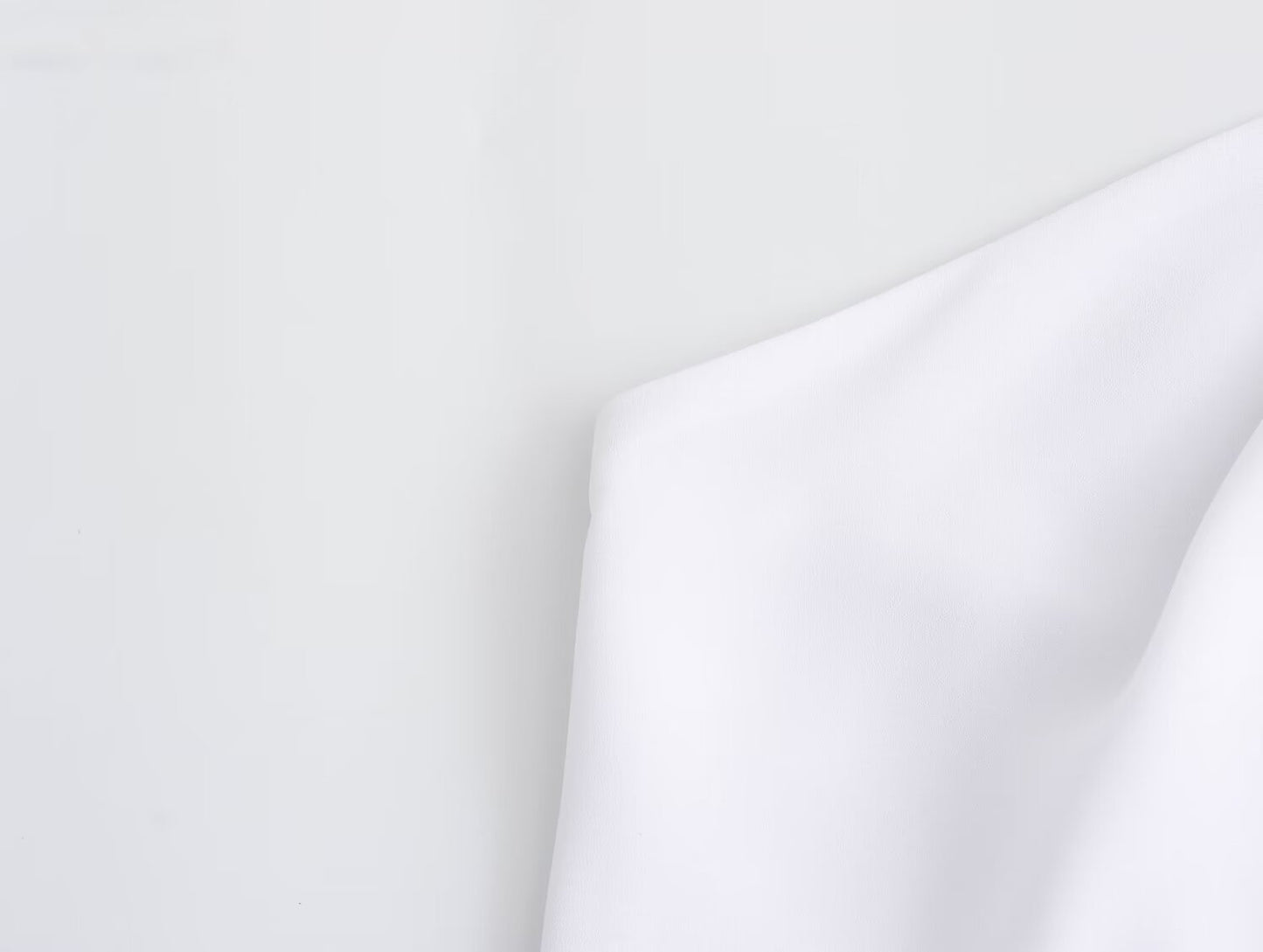 Ama Backless Hanging Collar Top