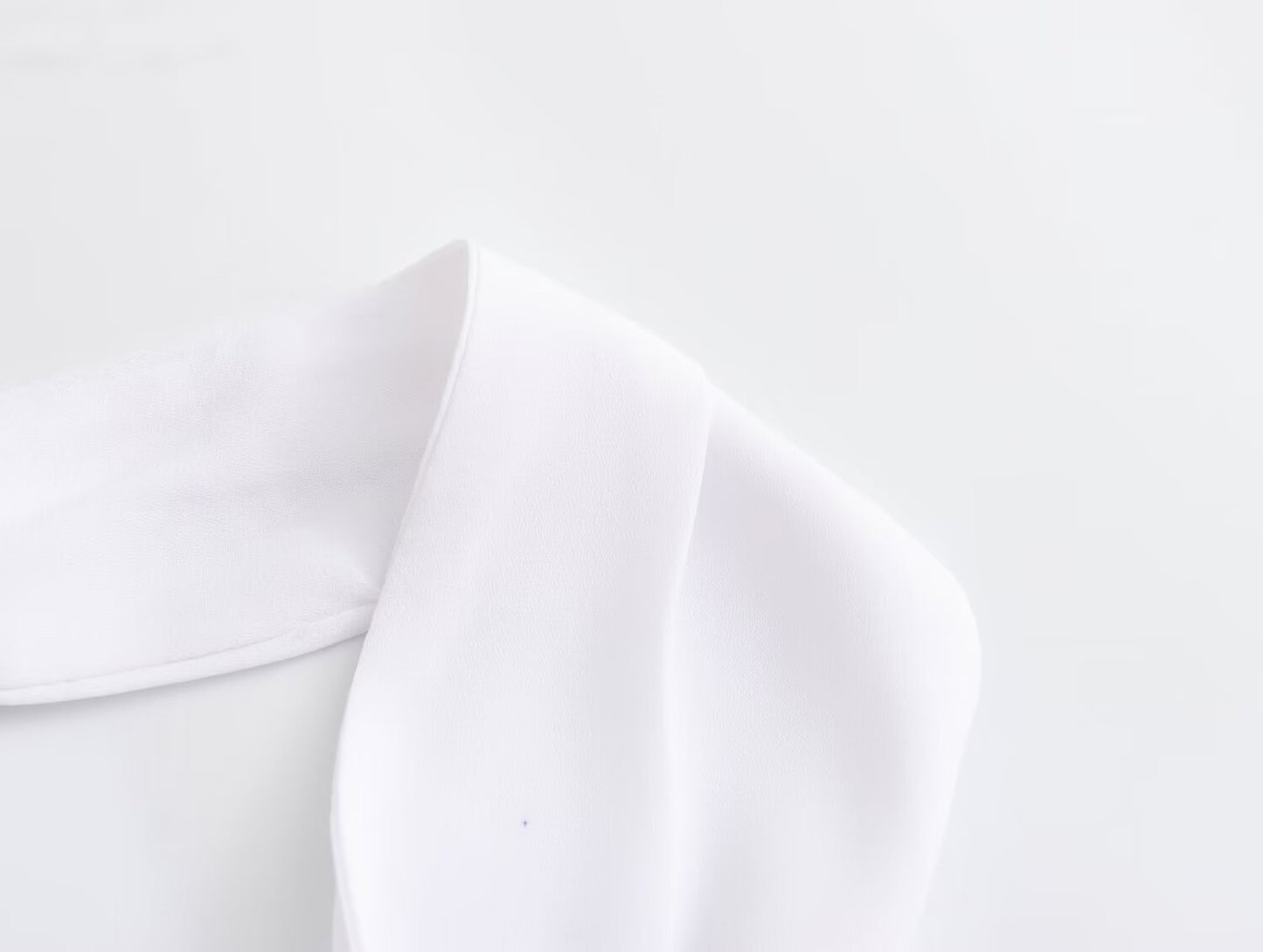 Ama Backless Hanging Collar Top