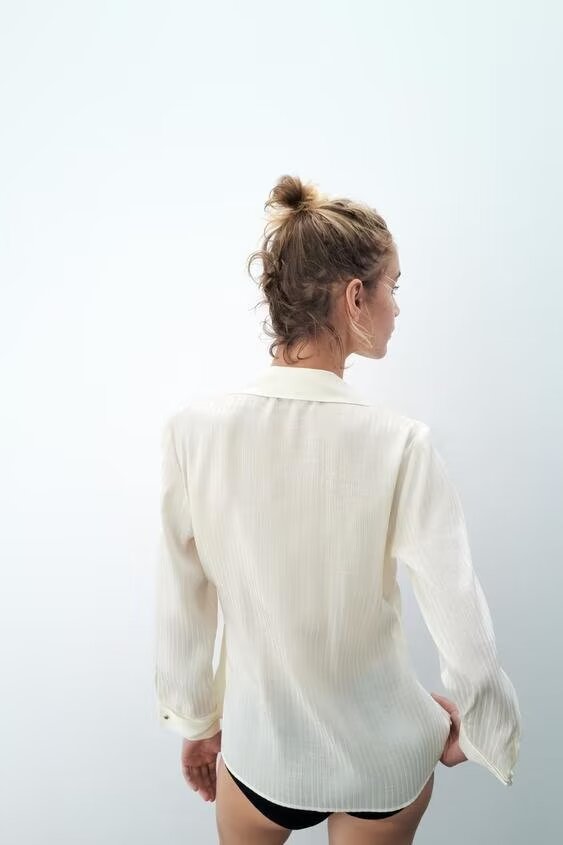 Chemise en satin brillant Amaara
