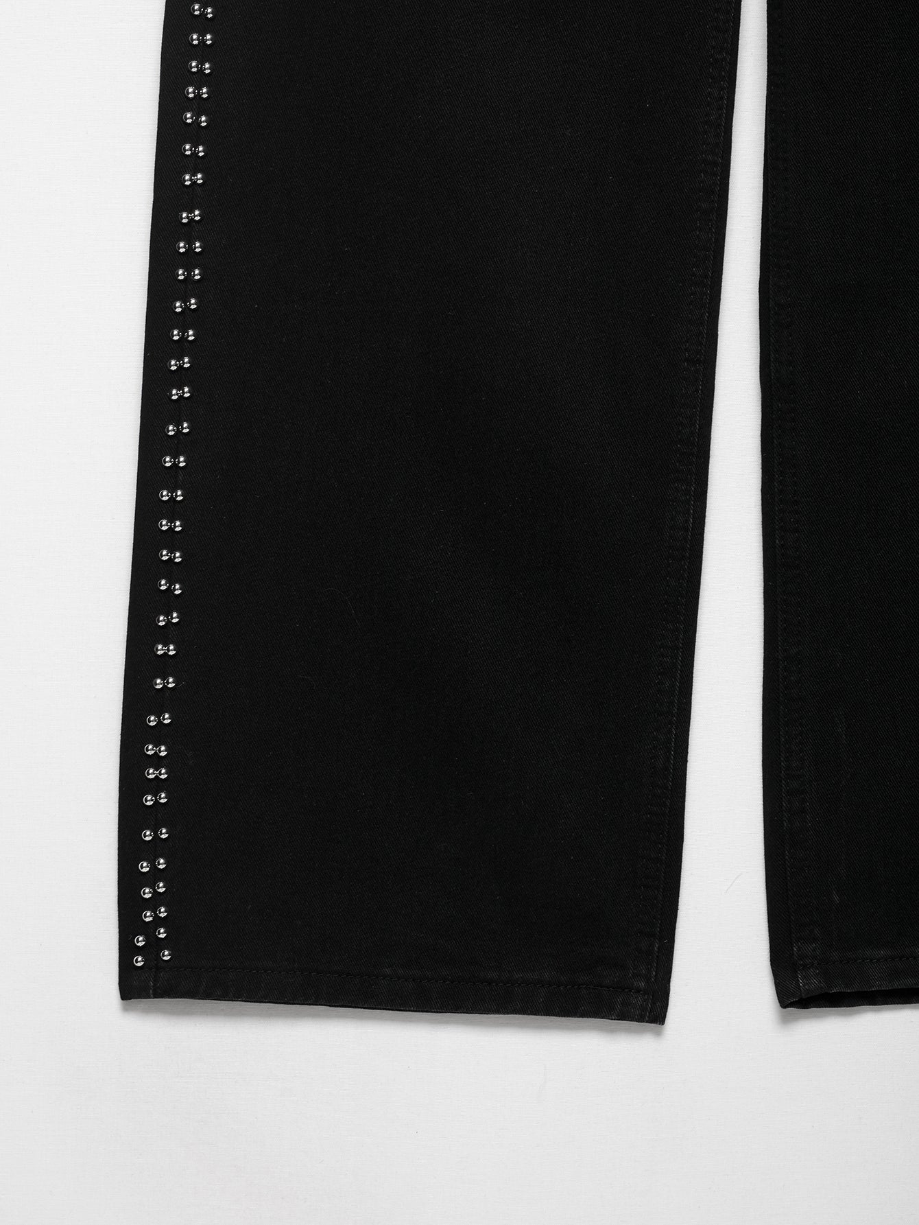 Jean taille basse à perles argentées Abeni