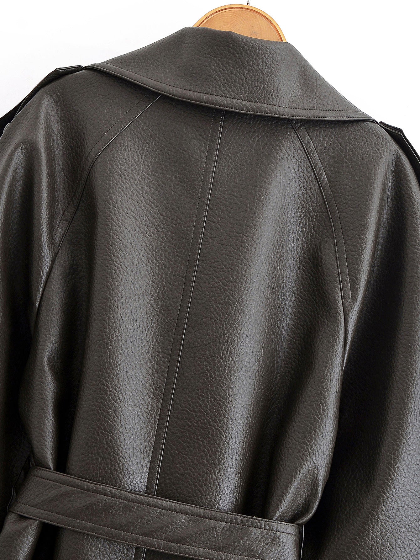 Coupe-vent Elara en similicuir