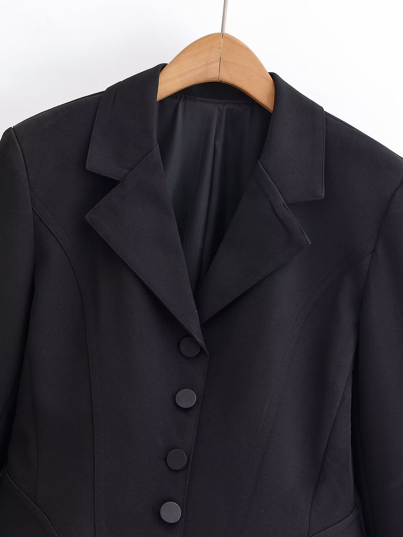 Tajiri Tailored Set