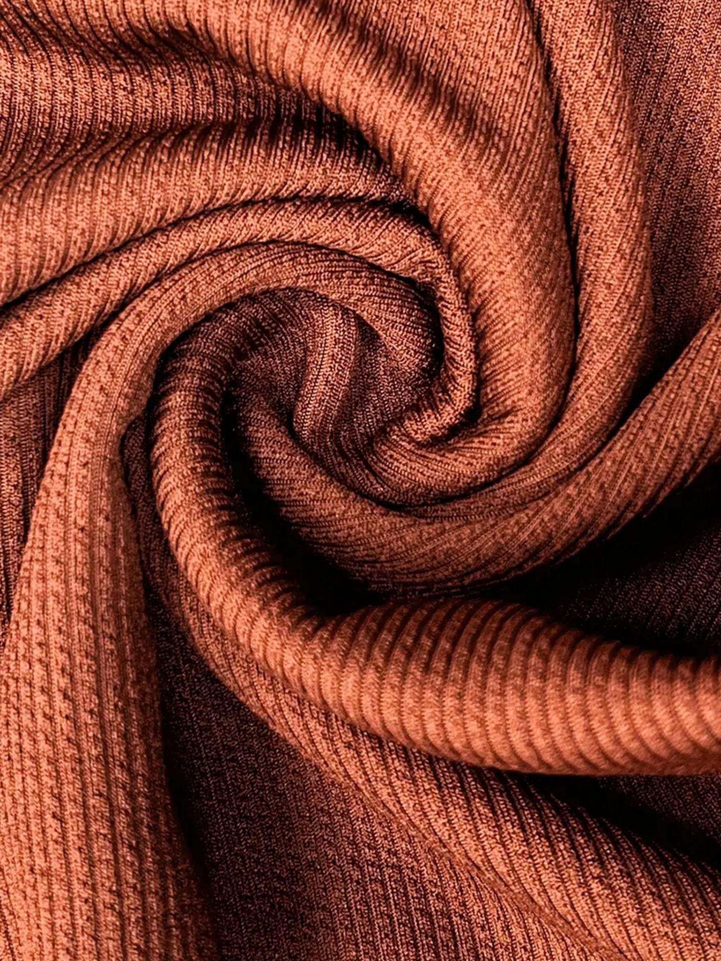 Robe sirène asymétrique en satin Abeni