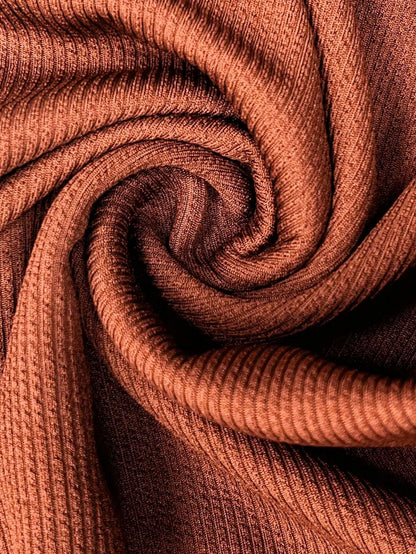 Robe sirène asymétrique en satin Abeni