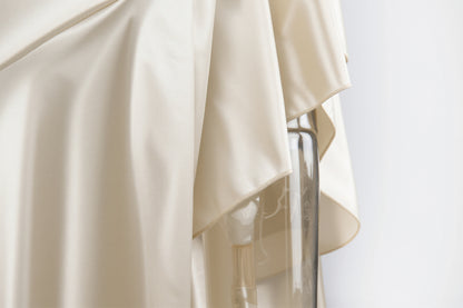 Robe Nolya cintrée à fente haute