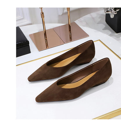 Suri Pointed Everyday Flats