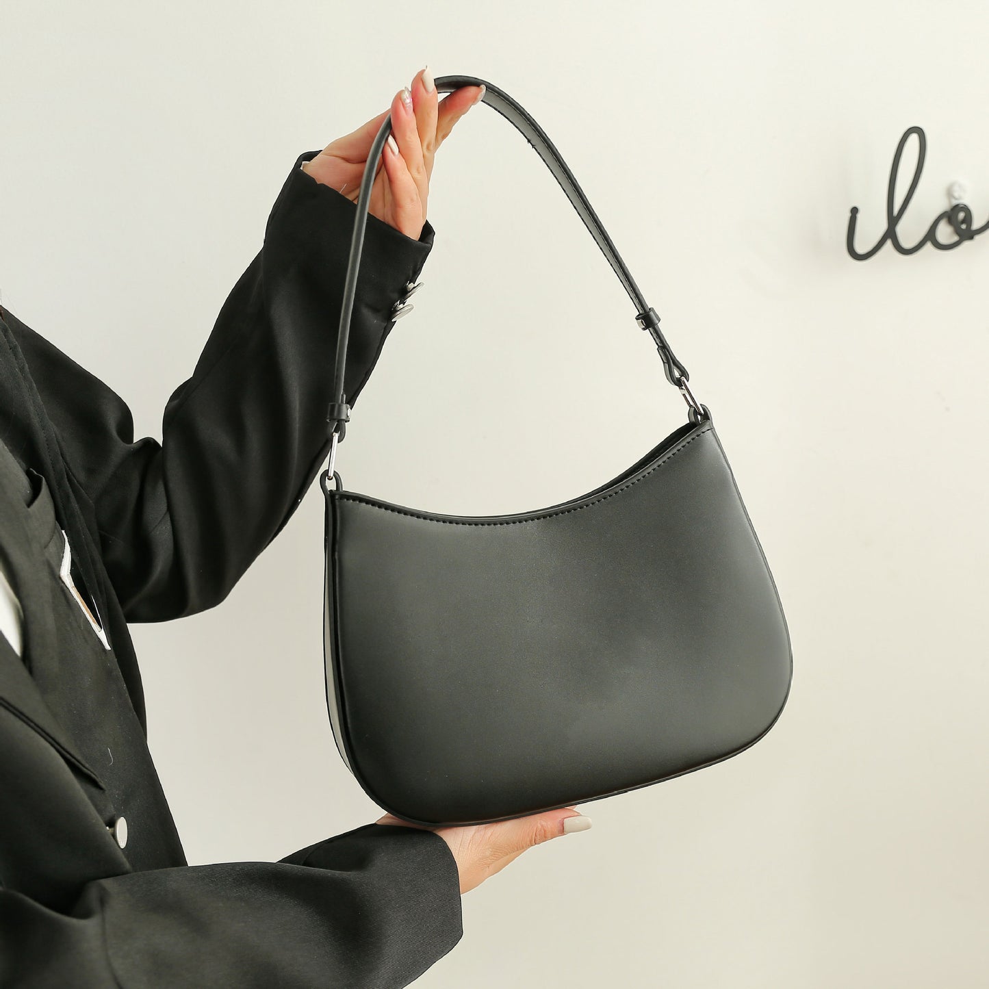 Ayoka Light Luxury Underarm Bag