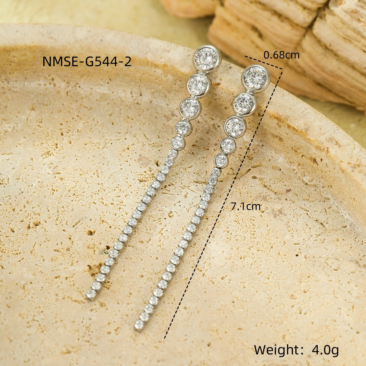 Boucles d'oreilles Zayira Wild à franges en zircon