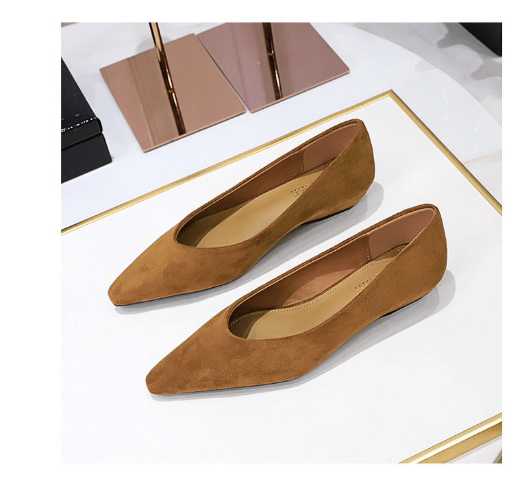 Suri Pointed Everyday Flats