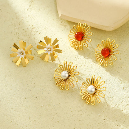 Zerayi Lace Hollow Stud Earrings