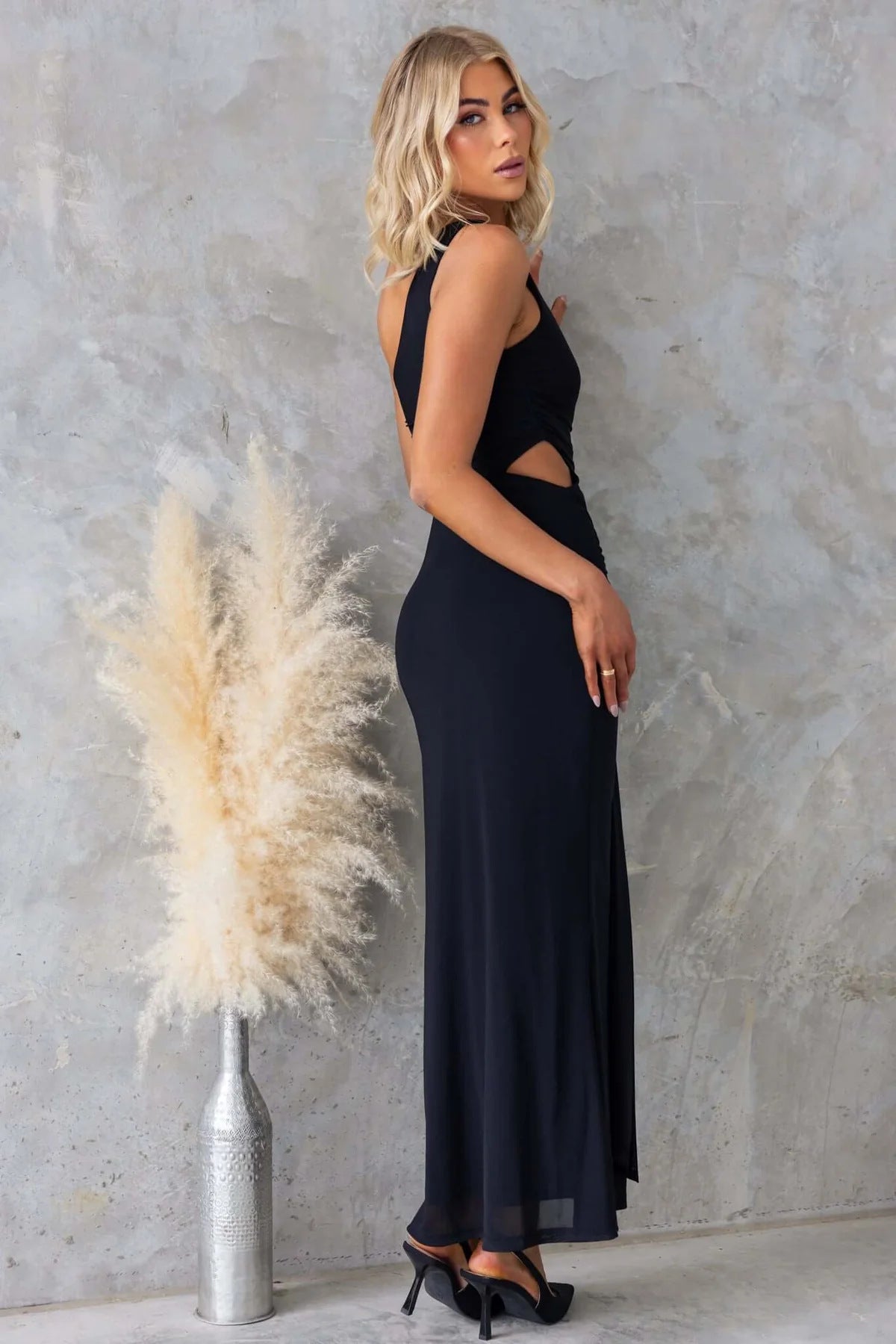 Thioye Statement Piece