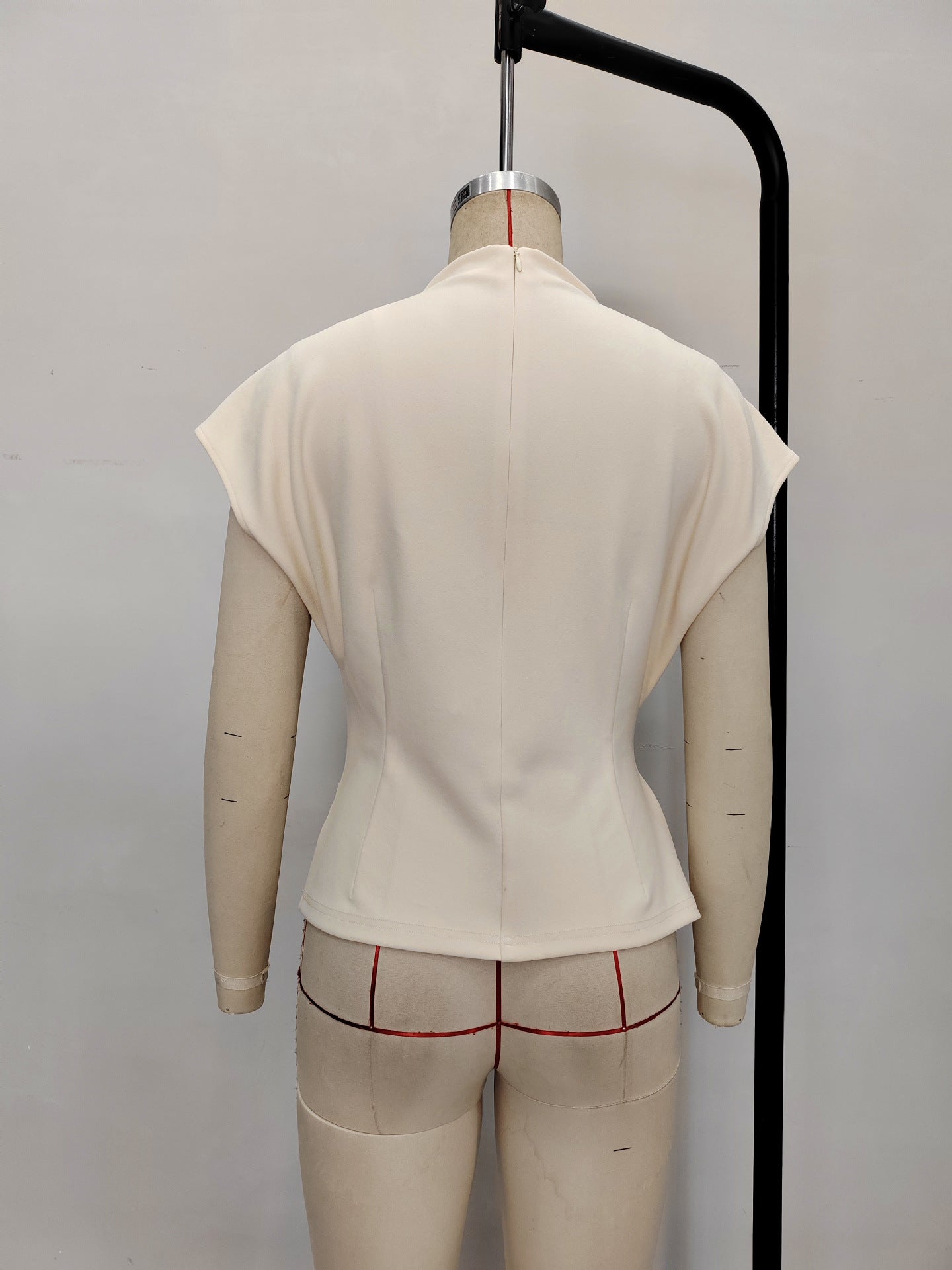 Saniya Cream Button Top