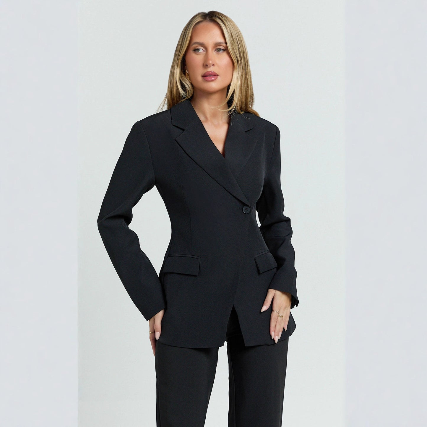 Azura Slim-Fit Casual Blazer