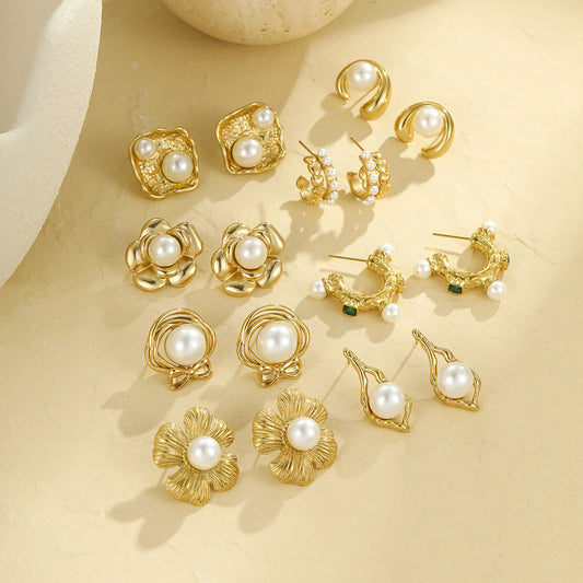 Zahara Pearl Floral Stud Earrings