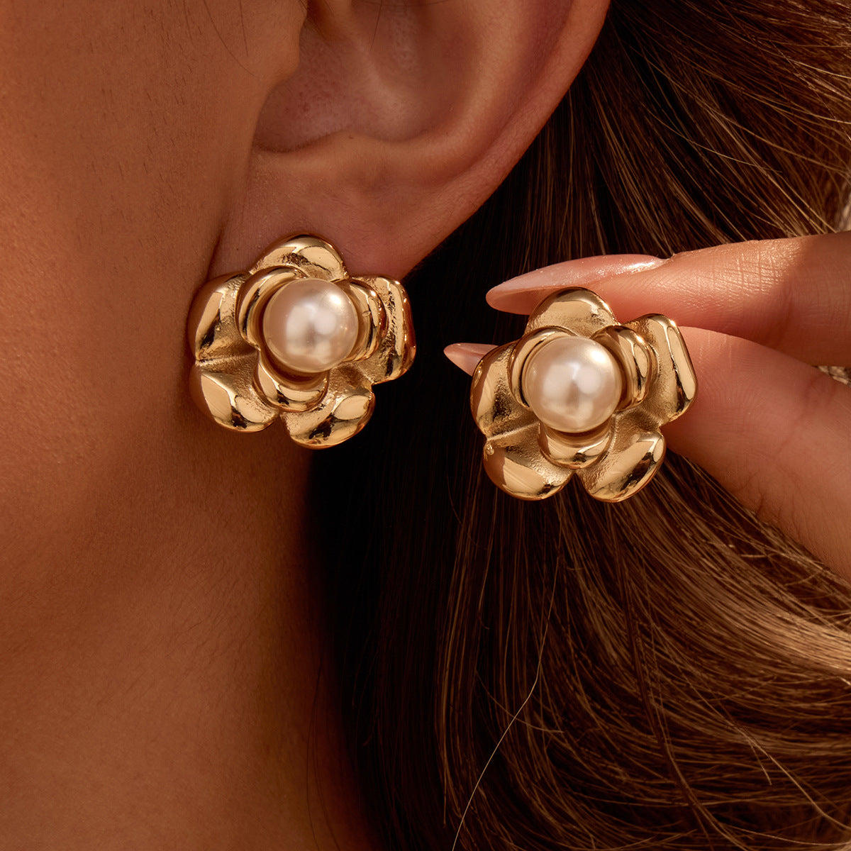 Boucles d'oreilles Zahara Pearl à motif floral
