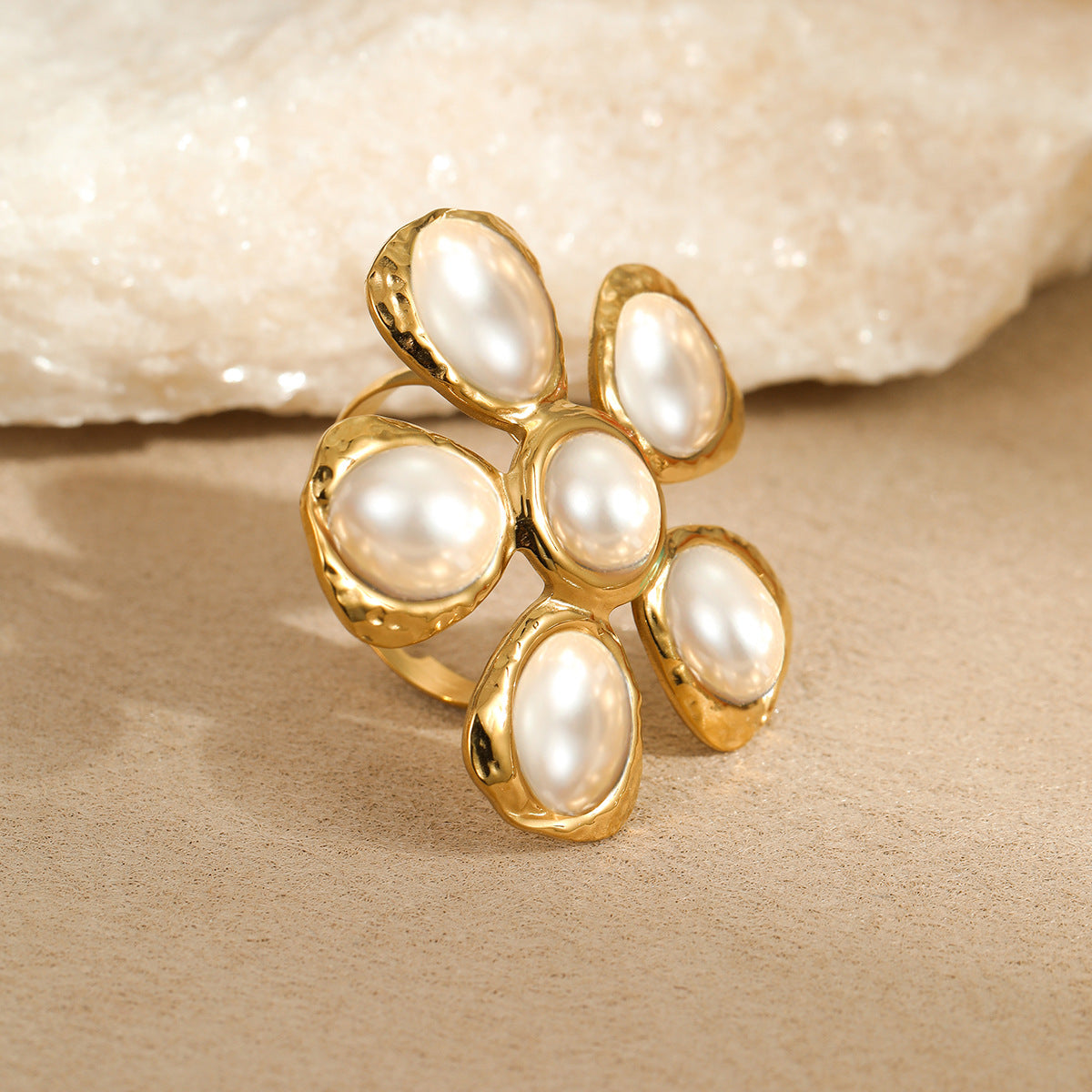 Zayira Cat Eye Floral Earrings