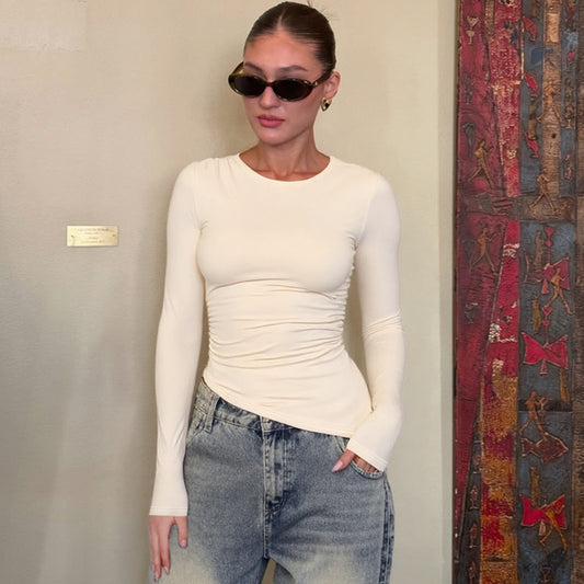 Nayele Slim Curve Top