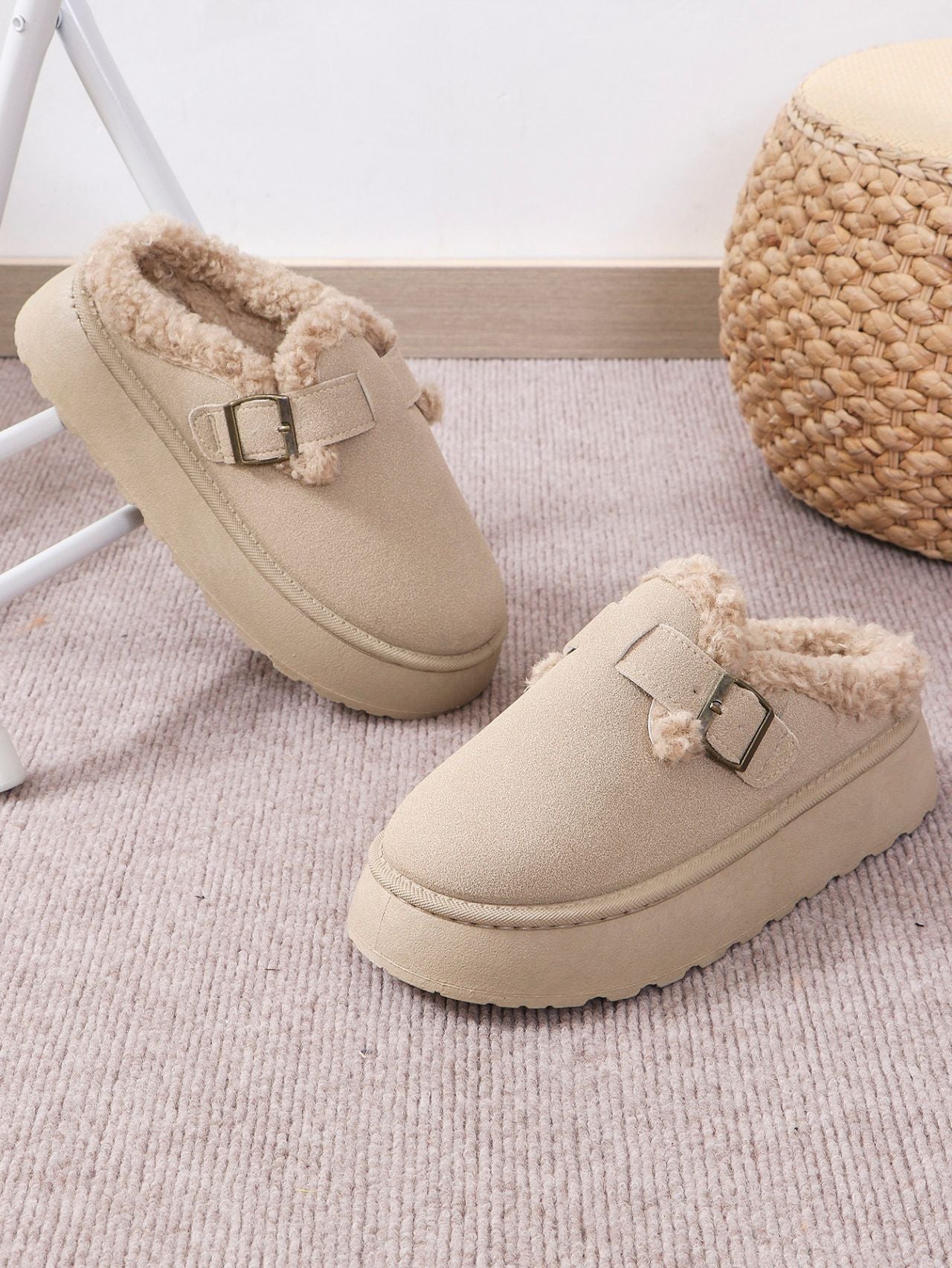 Zahara Frost Plush Slippers