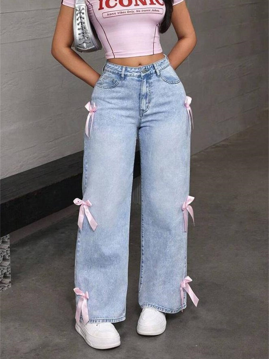 Jean large délavé à nœud papillon Nayela
