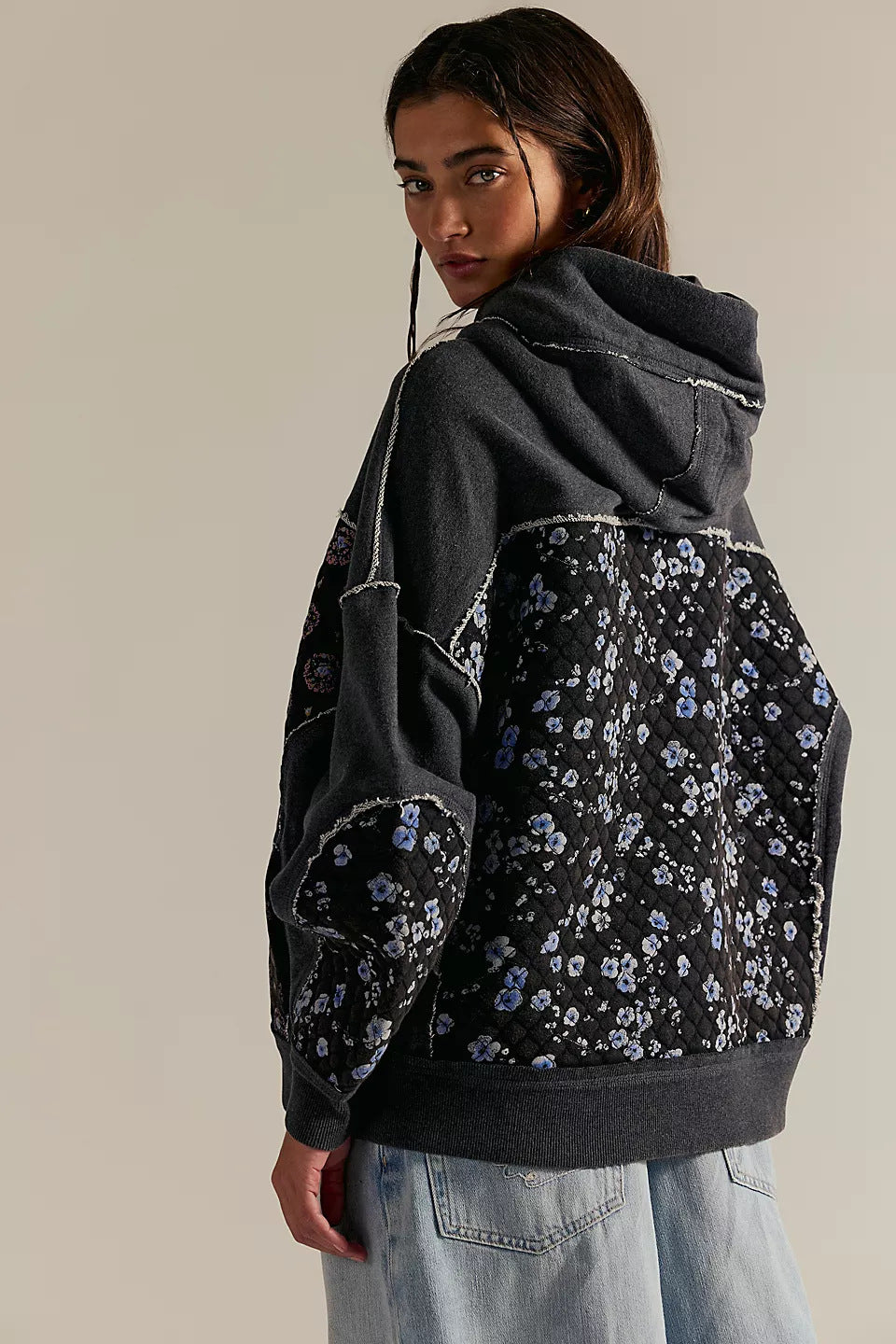 Sweat à capuche Nolita brodé Essence