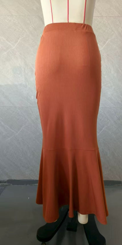 Robe sirène asymétrique en satin Abeni