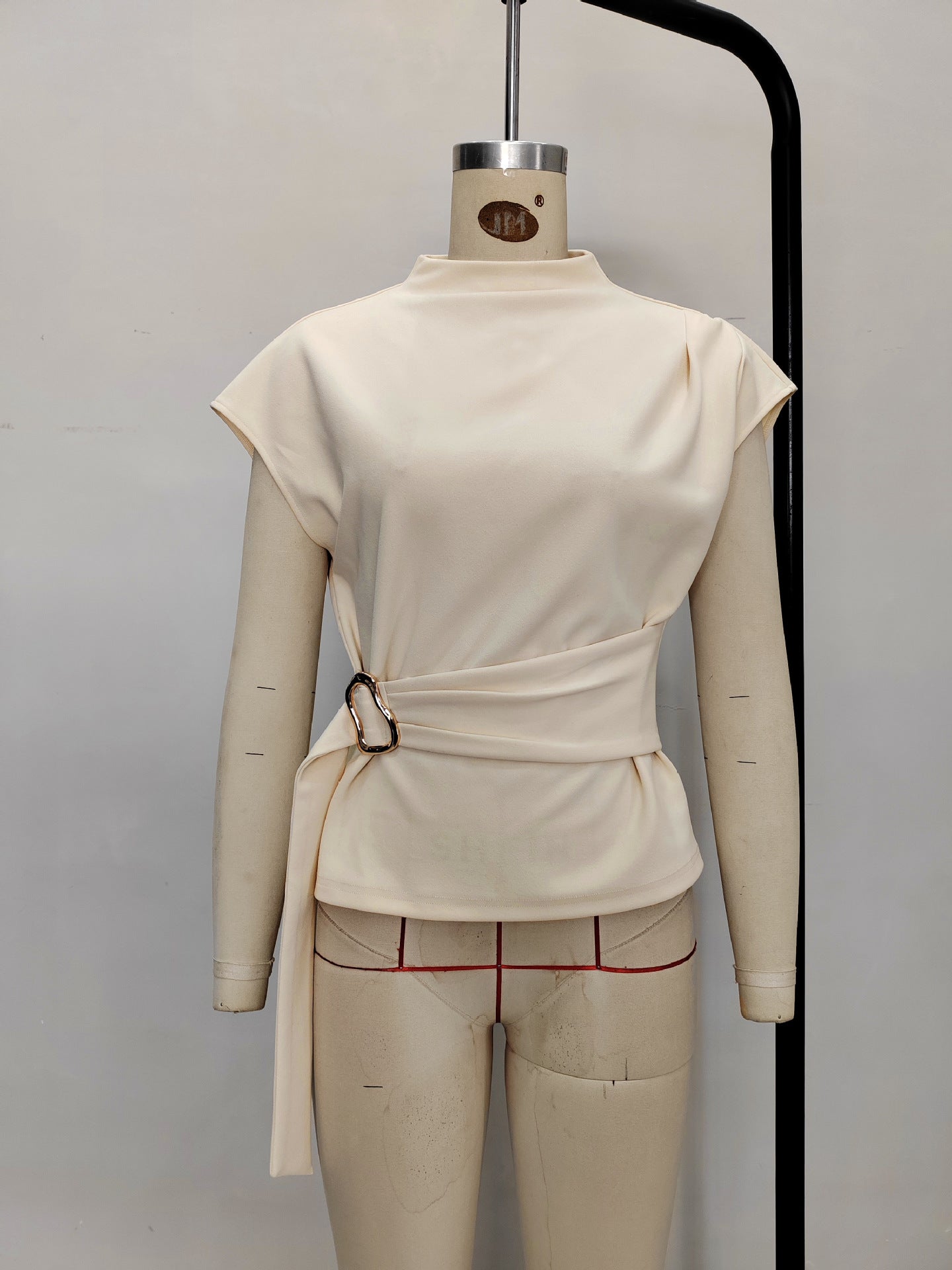 Saniya Cream Button Top